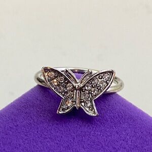 💛 Y2K Silver Butterfly Ring with Sparkling Stones